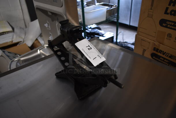 Metal Car Jack. - Image 2 of 4