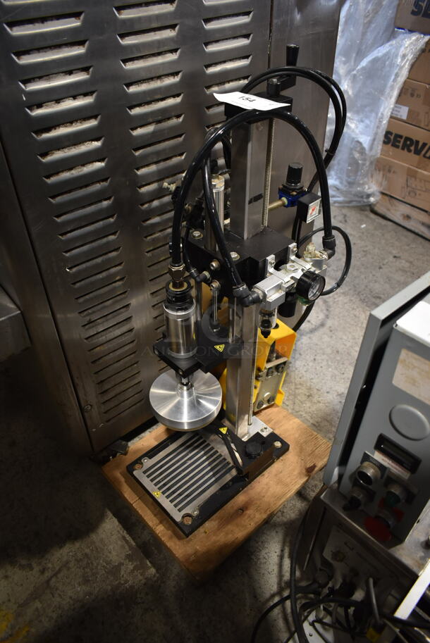 Kinex Cappers SA-2010 Metal Commercial Countertop Bottle Capping Machine. Tested and Working! - Image 2 of 6