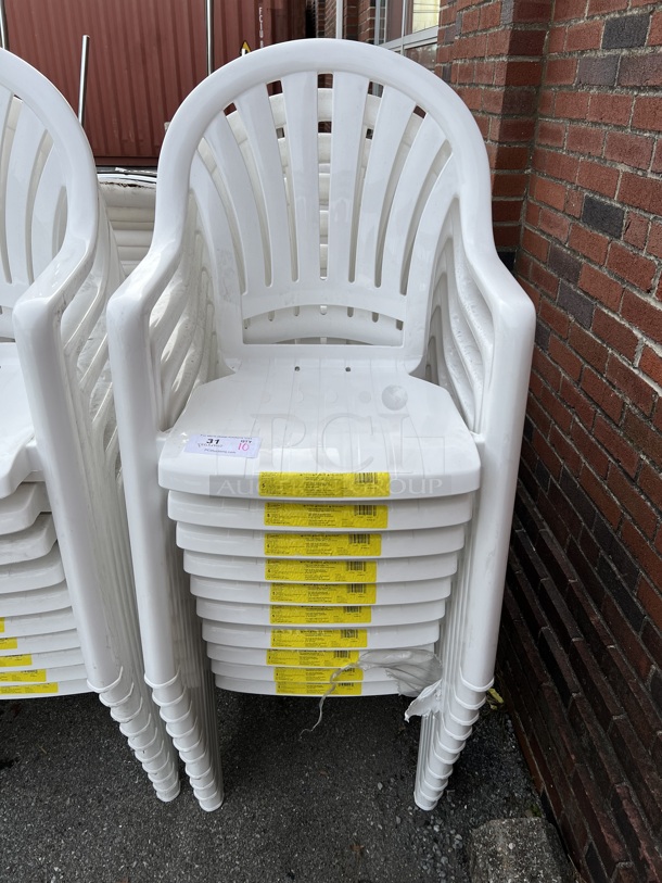 10 BRAND NEW SCRATCH AND DENT! Grosfillex 49092004 / US092004 Pacific White Fanback Stacking Resin Armchair. 23x21x35.5. 10 Times Your Bid!