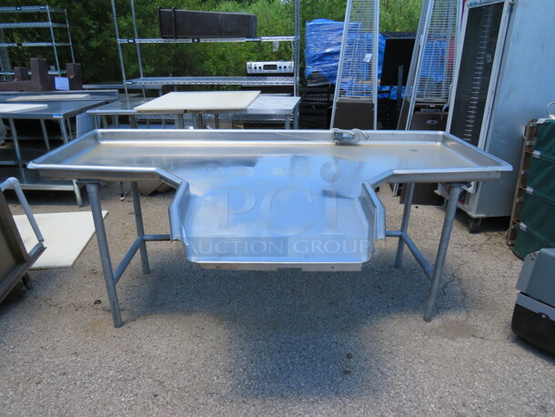 One Stainless Steel Dishwasher Table. 84X53X4.5