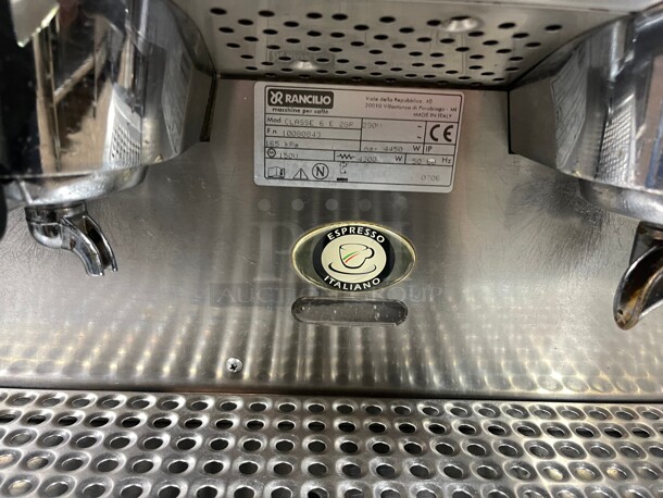 Working! Rancilio CLASSE 6  2 Group Manual Commercial Espresso Machine w/ 2 Steam Wand & 11 Liter Boiler, 230v/1ph NSF Tested and Working! - Image 3 of 9
