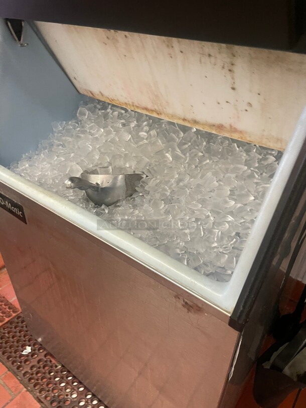 Working! Hoshizaki KML-351-MAH 400 Lb per Day Commercial Ice Machine Maker With Ice Bin 115 Volt NSF Tested and Working! - Image 5 of 10