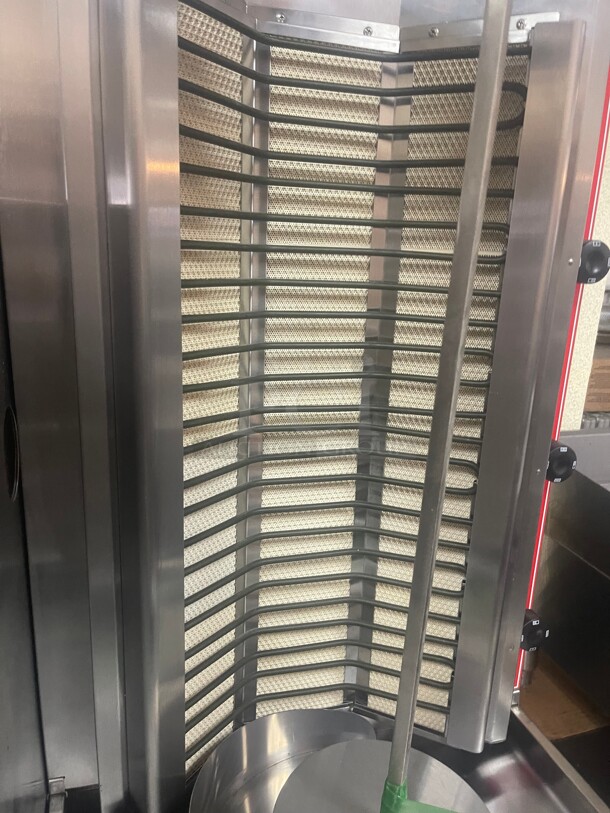 Brand New! Commercial Gyro Machine NSF El Pastor 220 Volt 3 Phase Can not Test Due to Plug! - Image 5 of 8
