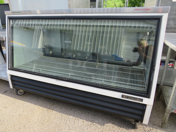 One WORKING TRUE Counter Height Deli Case On Casters. Model# TSID-72-3L. 115 Volt. 72.5X32X48 - Image 3 of 3