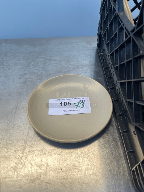 Dudson EJ162 Evo 8 inch Round Stoneware Plate by Arc Cardinal  - Image 4 of 7