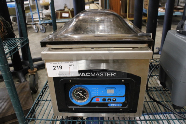 VacMaster Model VP210 Stainless Steel Commercial Countertop Vacuum Sealer. 13x19.5x15. Tested and Working!