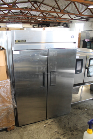 2015 True TG2R-2S ENERGY STAR Stainless Steel Commercial 2 Door Reach In Cooler w/ Poly Coated Racks. 115 Volts, 1 Phase. Tested and Working!