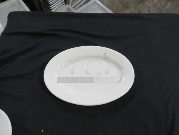 9.5 Inch Oval Platter. 11XBID - Image 1 of 2