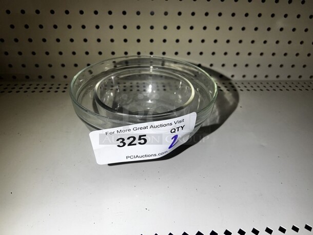 Small Pyrex Mixing Bowls (2) - Image 1 of 2