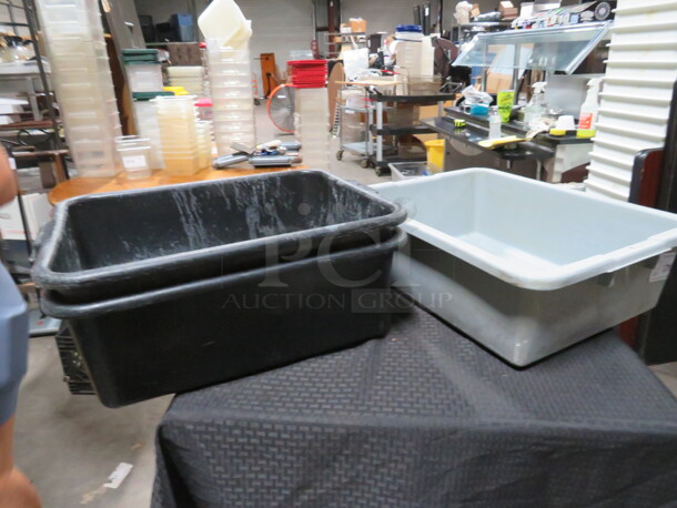 Assorted Bussing Tub. 3XBID - Image 1 of 1