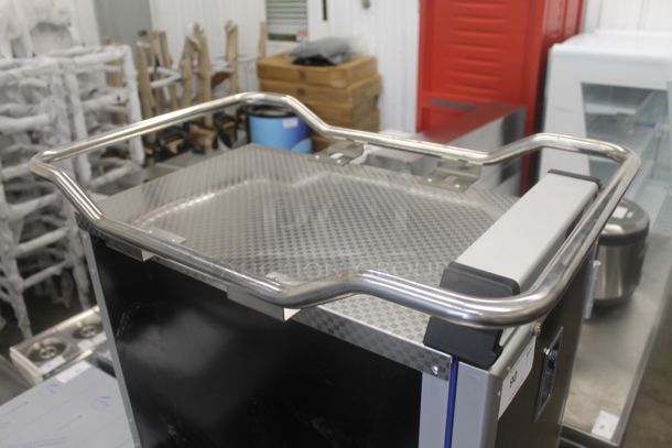 BRAND NEW SCRATCH AND DENT! 2022 DH-246 Metal Commercial Single Door Buffet Food Warmer on Commercial Casters. Tested and Working! - Image 5 of 8