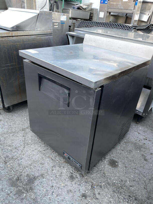 Nice! True Worktop Refrigerated Cooler With Back Splash NSF 115 Volt Tested and Working! - Image 5 of 8