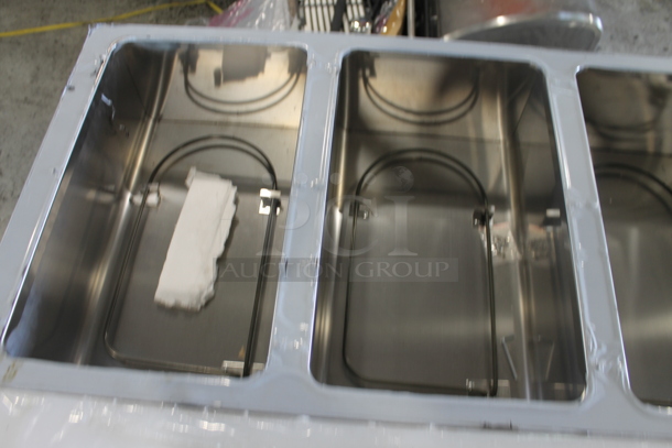 BRAND NEW SCRATCH AND DENT! KoolMore KM-OWS Stainless Steel Commercial Floor Style Electric Powered 4 Bay Steam Table w/ Under Shelf. 120 Volts, 1 Phase. Cannot Test Due To Plug Style - Image 3 of 11