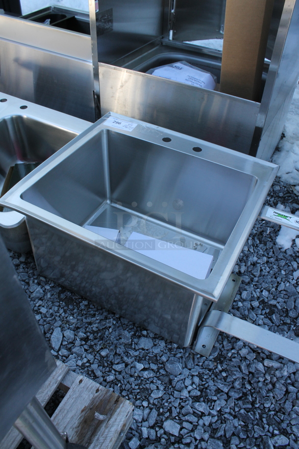 BRAND NEW SCRATCH AND DENT! Stainless Steel Commercial Single Bay Drop In Sink.