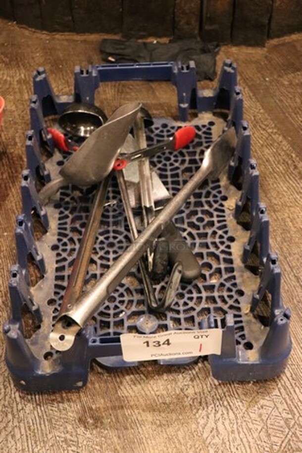 Misc Flat of Utensils
Flat Not Included  - Image 1 of 1