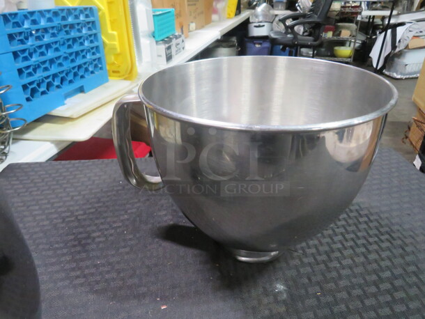 One Kitchenaid Stainless Steel Mixing Bowl. #KSM150