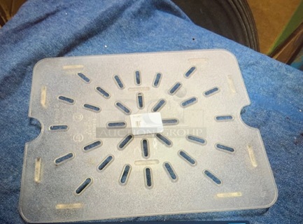 NEW Supera 1/2 Size Poly Drain Shelf. #PNP50-DS. 5XBID