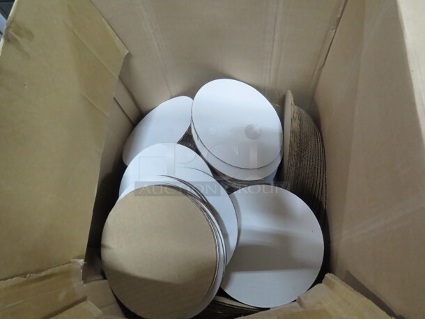 One Lot Of 8 Inch Corrugated White Circles. - Image 2 of 2
