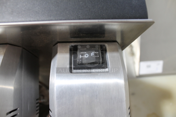 AvaMix DM-B-30C Stainless Steel Commercial Countertop 3 Head Drink Mixer. 120 Volts, 1 Phase. Tested and Working! - Image 4 of 5