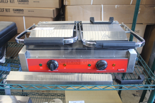 BRAND NEW SCRATCH AND DENT! Avantco 177P85S Commercial Stainless Steel Electric Countertop Double Flat Panini Maker. 120V. Tested And Working! - Image 1 of 8