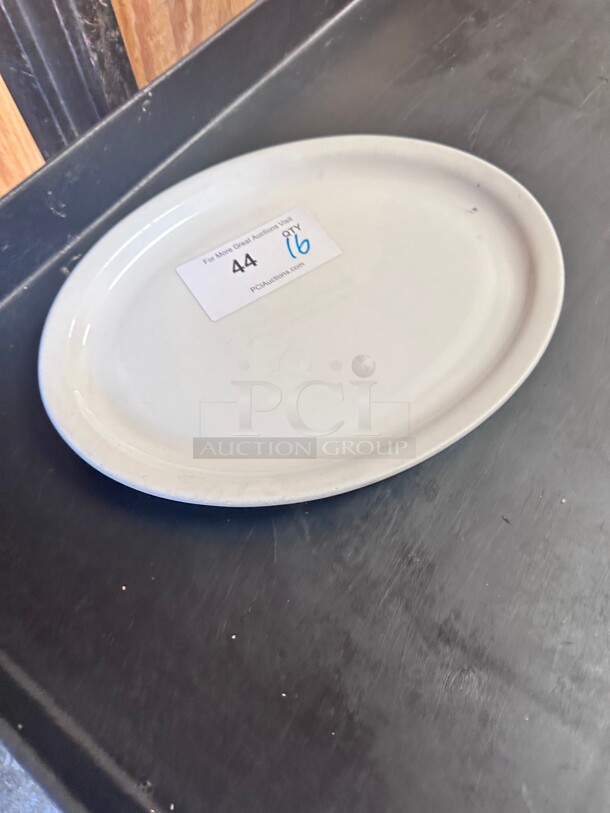 New! Libbey 10x13 inch Plate - Wide Rim, Rolled Edge, Porcelain, Bright White, Porcelana NSF - Image 4 of 5