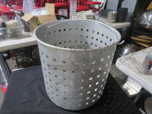 One 12X12 Aluminum Steamer Basket.