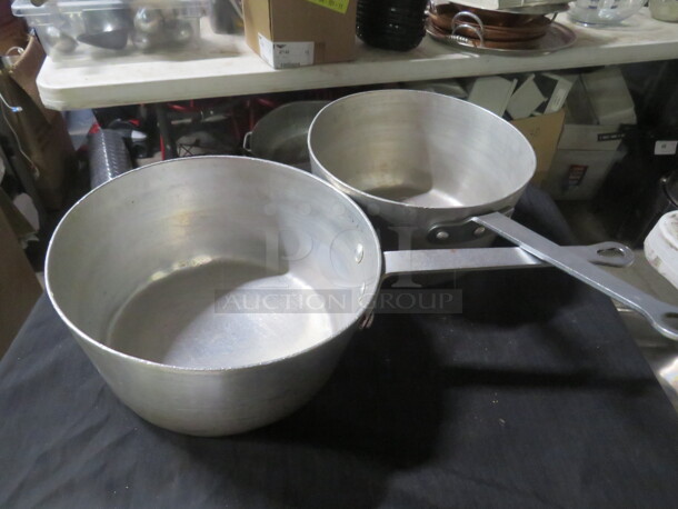 Aluminum Sauce Pot. 9.5X5. 2XBID - Image 1 of 1