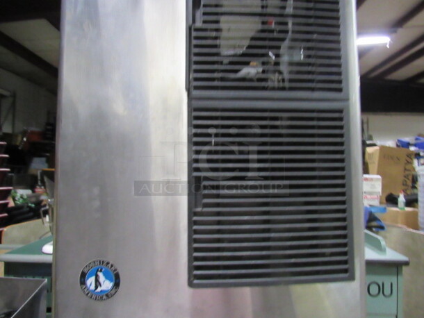 One Hoshizaki Ice Maker And Bin. Model# KM-501MAH. 115 Volt. 22X33X78 - Image 4 of 7