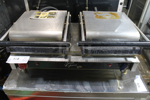 Star X20IG Stainless Steel Commercial Countertop Electric Powered Double Panini Press. 208/240 Volts, 1 Phase. 