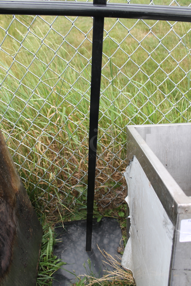 Black Metal Stand. - Image 3 of 3