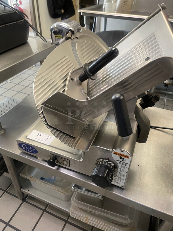 Wow! Globe 3600P Commercial Manual Slicer, 13 in dia, PreciseEdge Knife, Antimicrobial, SS 1/2 HP NSF 115 Volt Tested and Working! 18x23x19 - Image 2 of 11