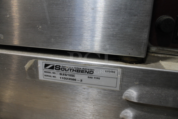 Southbend SLES/10SC SilverStar Stainless Steel Commercial Electric Powered Full Size Convection Oven w/ View Through Doors, Metal Oven Racks and Thermostatic Controls. 208 Volts, 3 Phase. - Image 6 of 6