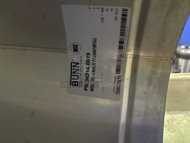 Clean! Bunn TDO-4 4 Gallon Commercial Iced Tea Dispenser with Brew-Through Lid NSF  - Image 5 of 5