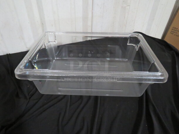 NEW 3 Gallon Cambro Food Storage Container. 2XBID - Image 1 of 1