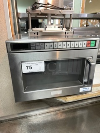 Sharp Commercial 1100 Watt  Microwave 120 volt NSF Tested and working!