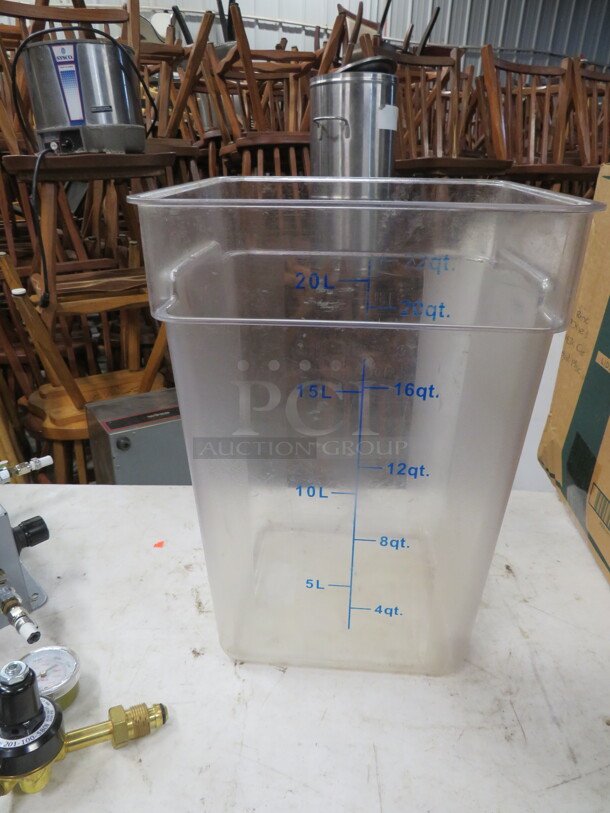 One 22 Quart Food Storage Container. - Image 1 of 1