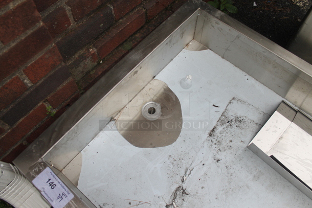 BRAND NEW SCRATCH AND DENT! Stainless Steel Commercial Ice Bin Drop In. - Image 3 of 4