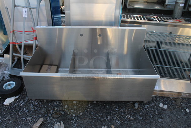 BRAND NEW SCRATCH AND DENT! Stainless Steel 3 Bay Sink. Bays 16x21x11