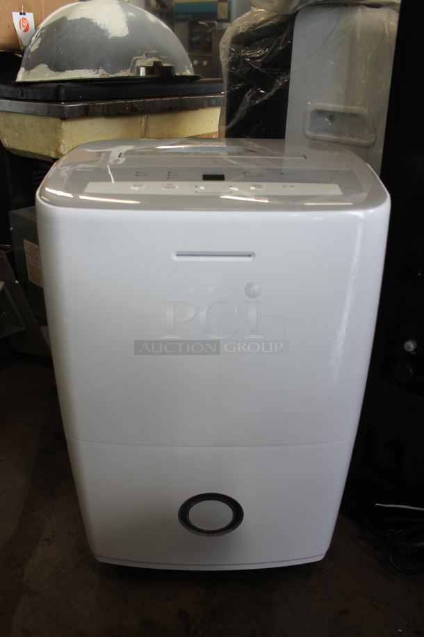 BRAND NEW SCRATCH AND DENT! Frigidaire FFAD7033R1A 70 Pint Capacity Dehumidifier. 115 Volts, 1 Phase. Tested and Working! - Image 1 of 5