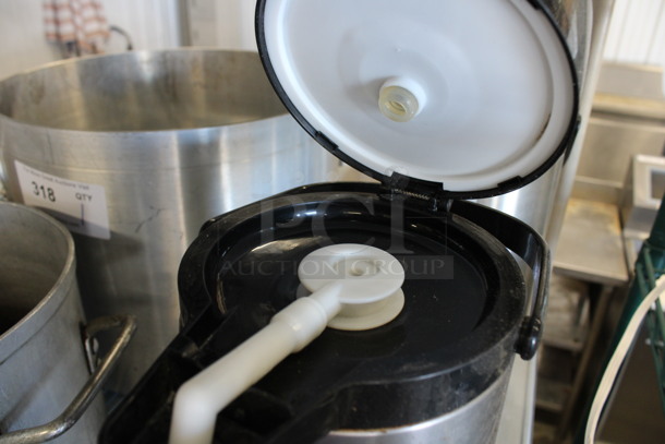 Curtis Chrome Finish Air Pot. 6x8x15 - Image 3 of 3