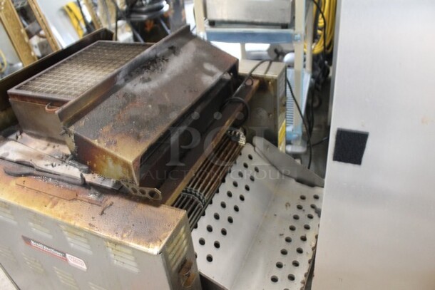 2018 Nieco JF63-2G Stainless Steel Commercial Countertop Natural Gas Powered BroilVection Conveyor Charbroiled Burger Grill. - Image 6 of 10