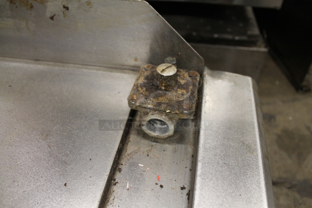 Stainless Steel Commercial Countertop Natural Gas Powered Flat Top Griddle. - Image 4 of 4