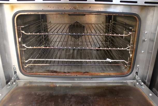 Star Holman CCOH-3NB Stainless Steel Commercial Countertop Electric Powered Convection Oven w/ View Through Door and Metal Oven Racks. 115 Volts, 1 Phase. Tested and Working!
 - Image 4 of 5