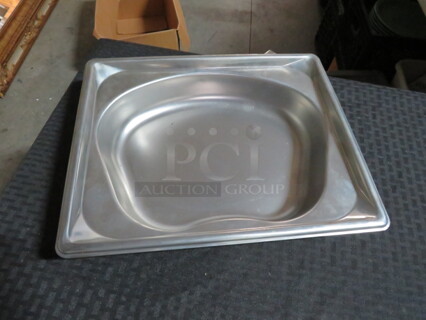 One NEW Vollrath 1/2 Size 2.5 Inch Deep Super Shape Stainless Steel Kidney Food Pan. #3102120. $31.74