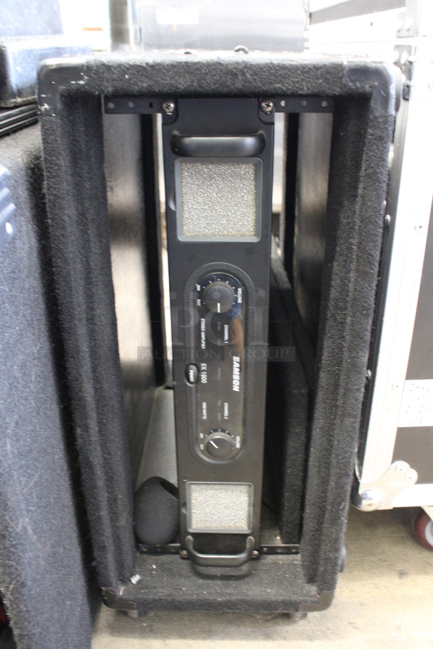 Samson SX1800 Stereo Amplifier in Hard Case. 20.5x10x23