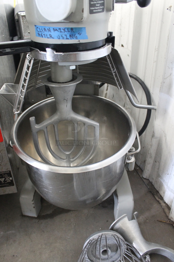 Globe SP20 Metal Commercial Countertop 20 Quart Planetary Dough Mixer w/ Stainless Steel Mixing Bowl, Bowl Guard, Paddle, Whisk and Dough Hook Attachments. 110 Volts, 1 Phase. Tested and Working! - Image 5 of 7