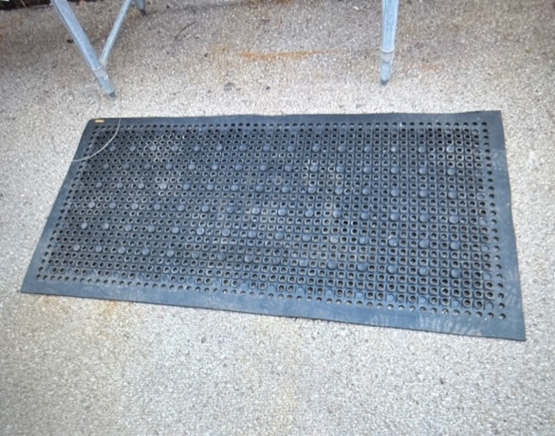 One 63X32 Fatigue Mat. - Image 1 of 1