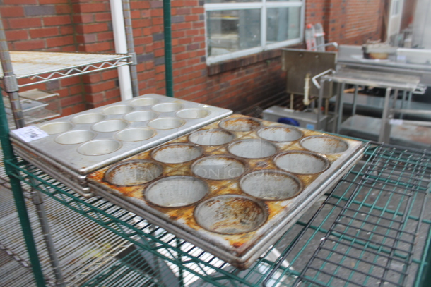 8 Metal Muffin Baking Pans. 8 Times Your Bid! - Image 2 of 2