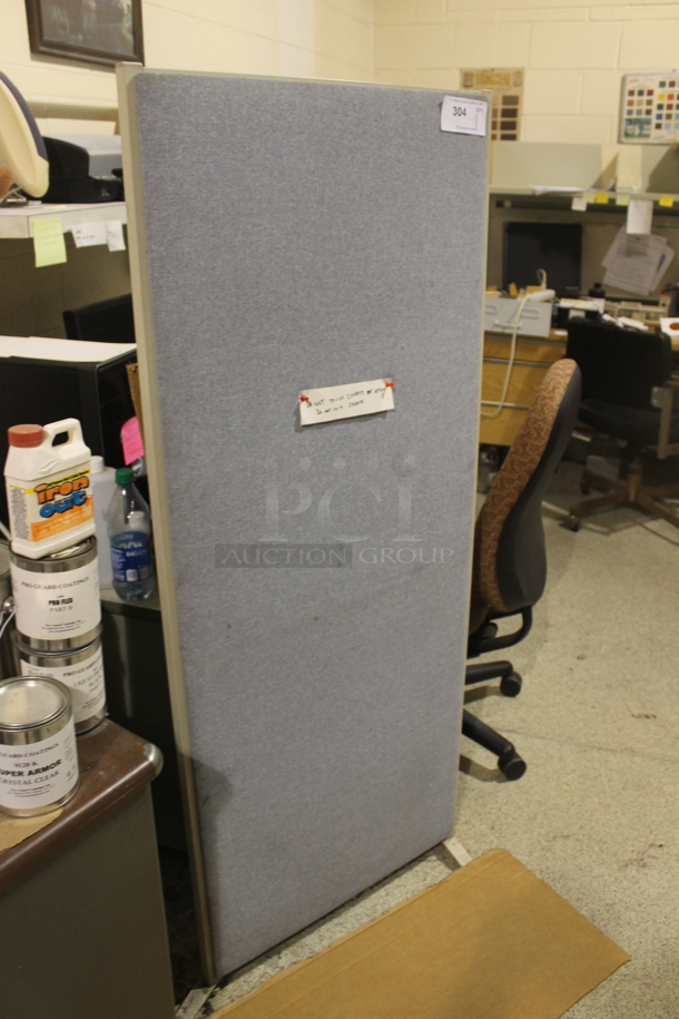 Gray Dividing Wall. - Image 2 of 3