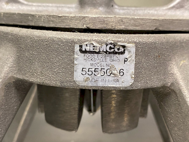 Nemco 55550-6 6 Section Easy Wedger (Wedgemaster) Fruit / Vegetable Wedge Cutter - Image 3 of 3